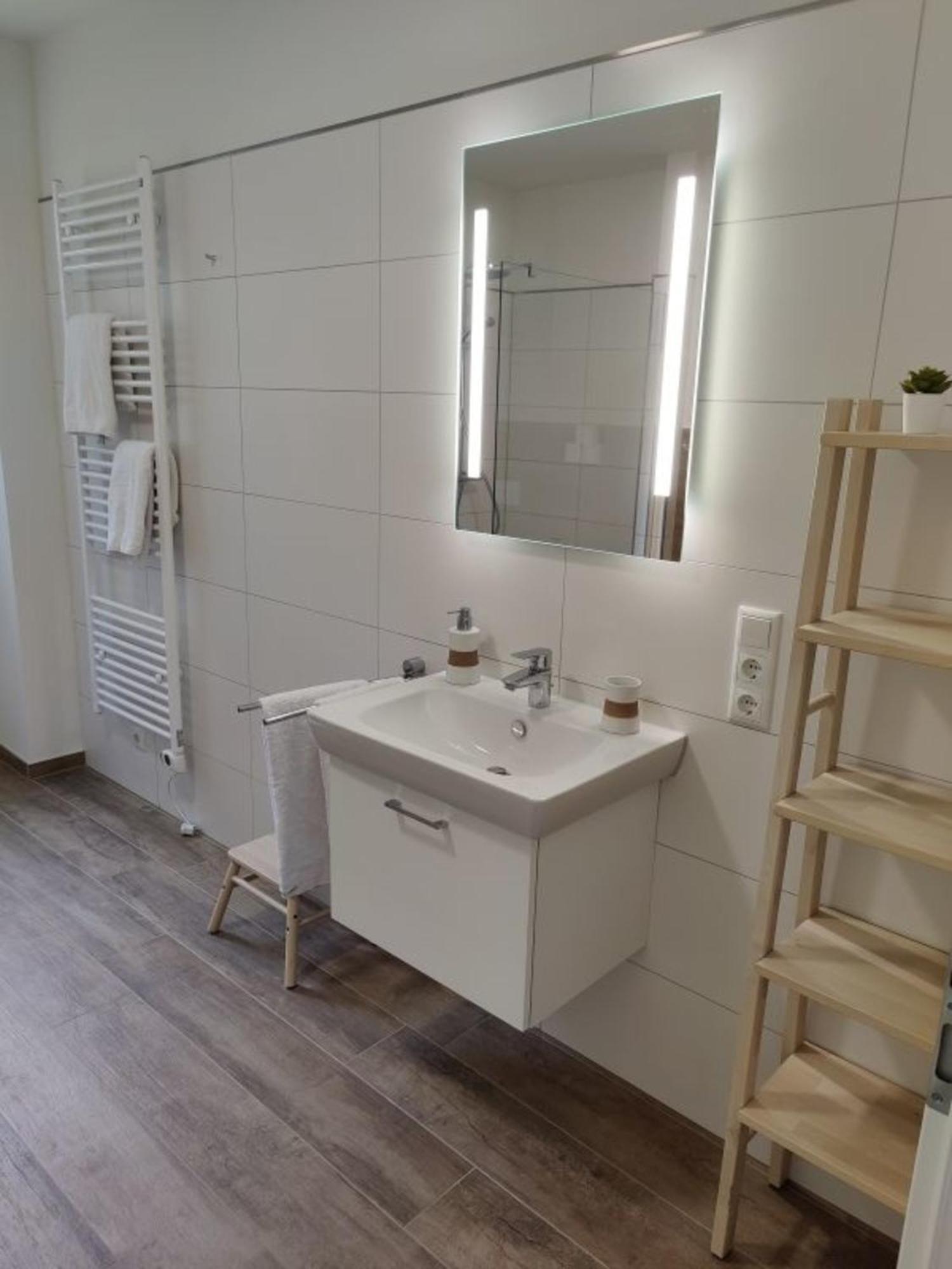 Haus Albatros Og - Exklusive Fewo Fuer 4 Personen Dangast Exterior foto